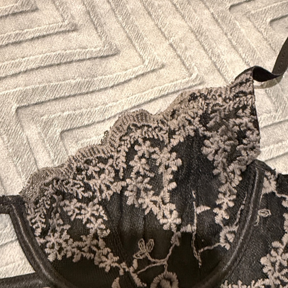 Intimately by Free People Unlined Black Mesh Embroidered Bra - Picture 9 of 9